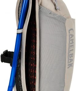 De gros ⌛ CamelBak Rogue Light Sac à dos d'hydratation 5l+2l, Or ⌛ 7 De gros ⌛ CamelBak Rogue Light Sac à dos d'hydratation 5l+2l, Or ⌛ -Accessoires Vélo Soldes camelbak rogue light hydration backpack 5l 2l aluminum black 3 2