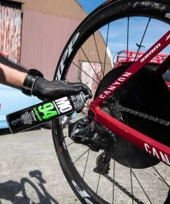 Offres ⌛ Muc-Off MO-94 Spray multifonction 300ml 😀 -Accessoires Vélo Soldes muc off mo 94 multi use spray 400ml 4