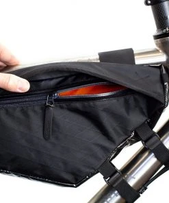 Les meilleures critiques de ✔️ Restrap Adventure Race Sacoche pour cadre de vélo ✔️ -Accessoires Vélo Soldes restrap adventure race frame bag 4