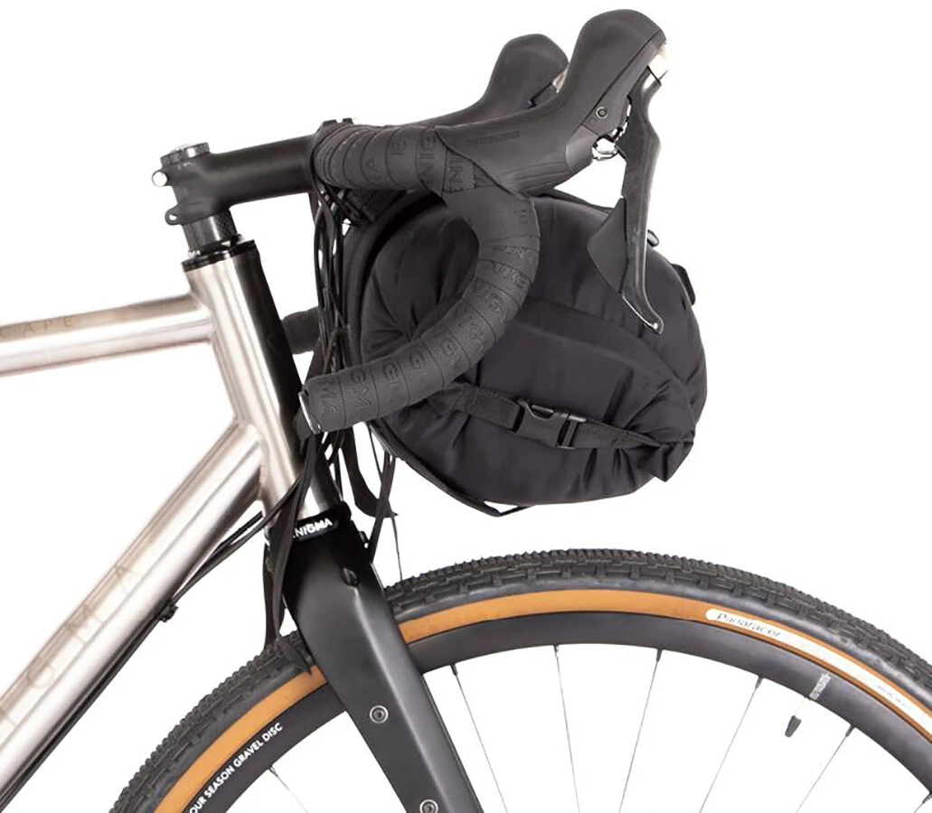 Meilleure affaire 🌟 Restrap Bar Bag Étui Avec un sac étanche de 14l et une pochette pour la nourriture de 1,5l, noir 😉 4 Meilleure affaire 🌟 Restrap Bar Bag Étui Avec un sac étanche de 14l et une pochette pour la nourriture de 1,5l, noir 😉 – Image 4